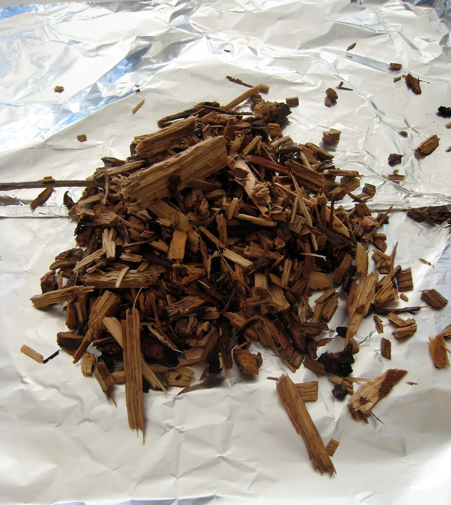 dry wood chips for gas grill