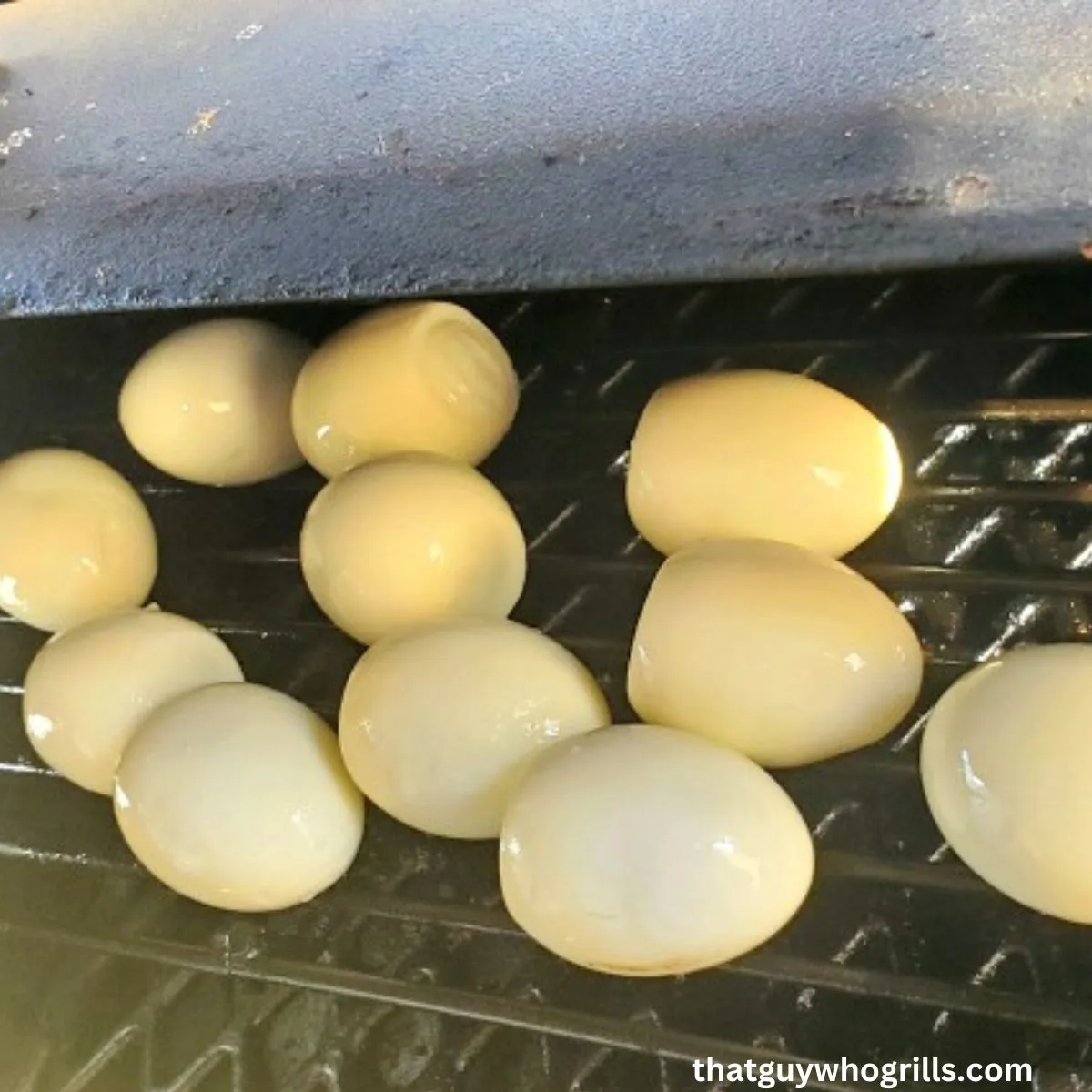 Eggs on a Gas Grill: 4 Easy Methods