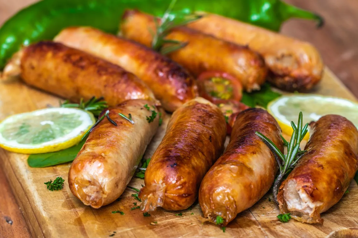 How to Grill Juicy Sausages Without Splitting Them: 7