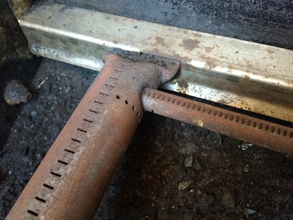 rusted gas grill burner tubes