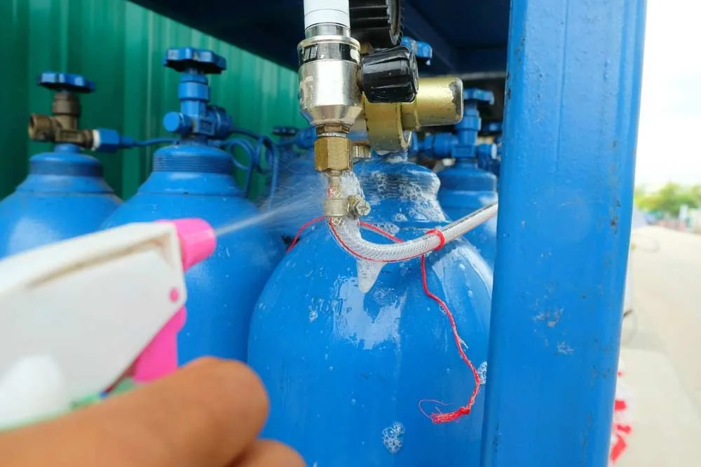 soapy water leak test