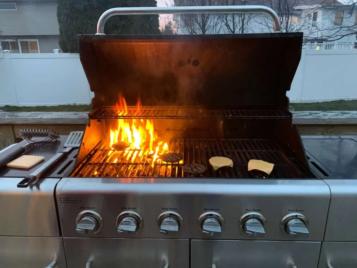 Why Won’t My Grill Stay Lit in Wind? 7 Fixes